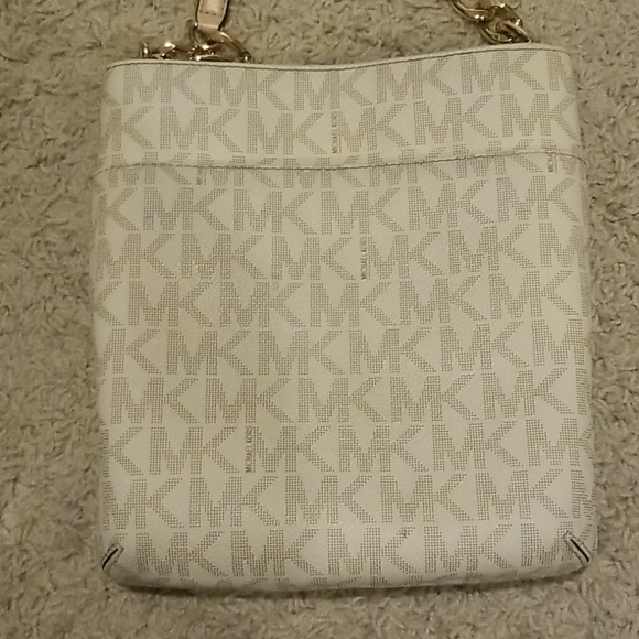 Michael Kors crossbody - Picture 3 of 5